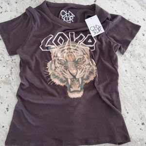 New Chaser Love tee size small